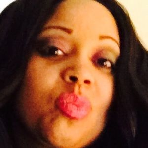 Meet your Posher, Laniece